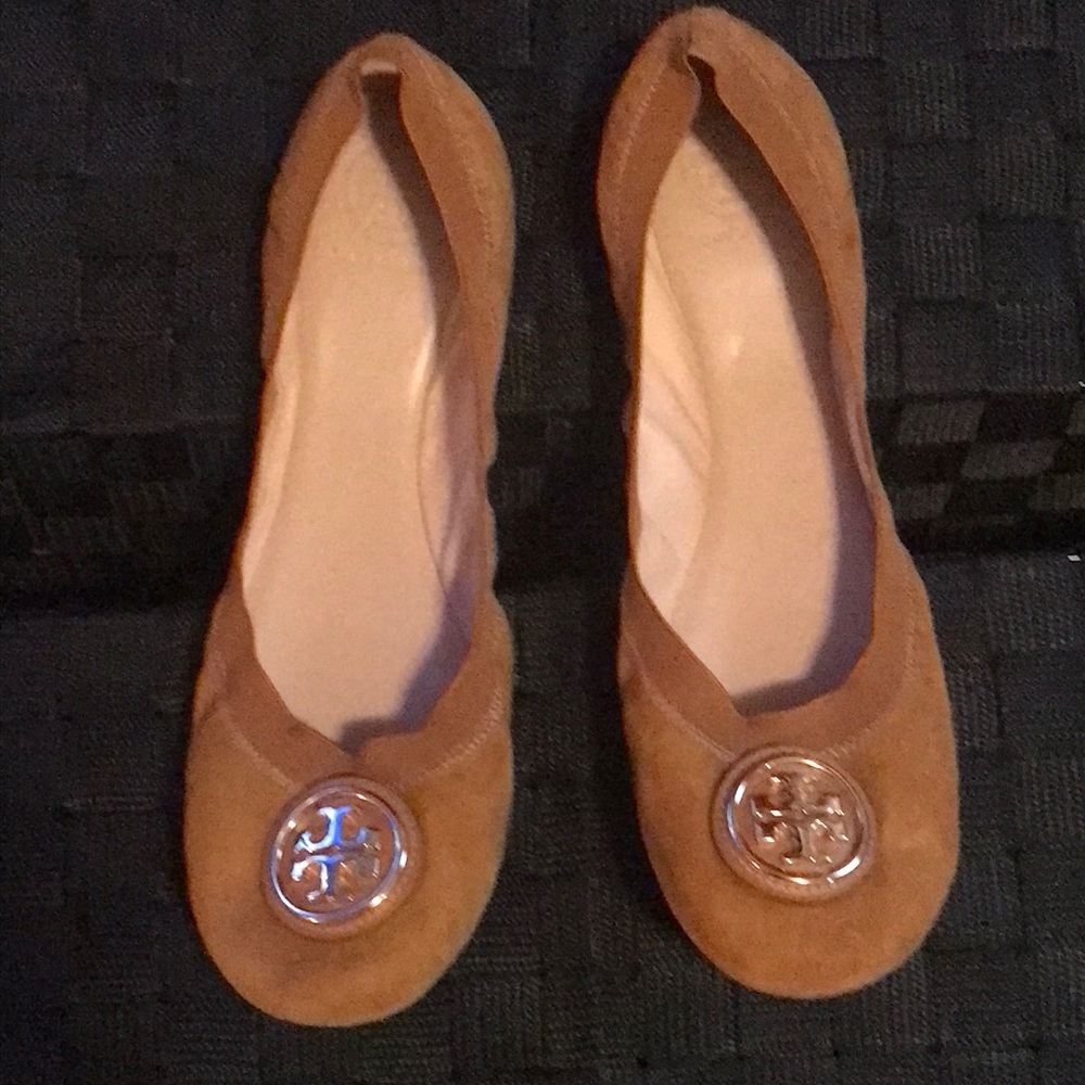 Ballet flats